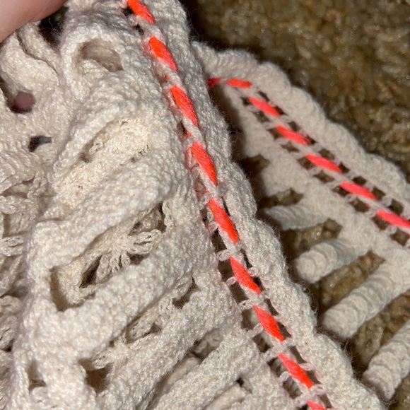 American Eagle Crochet Crop Top - Picture 3 of 3